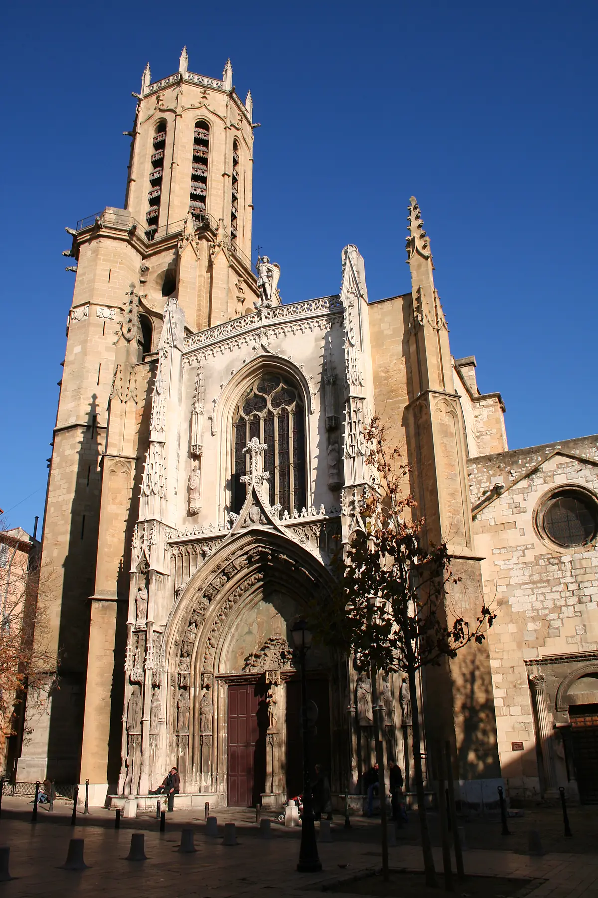 Archidiócesis de Aix-en-Provence y Arlés