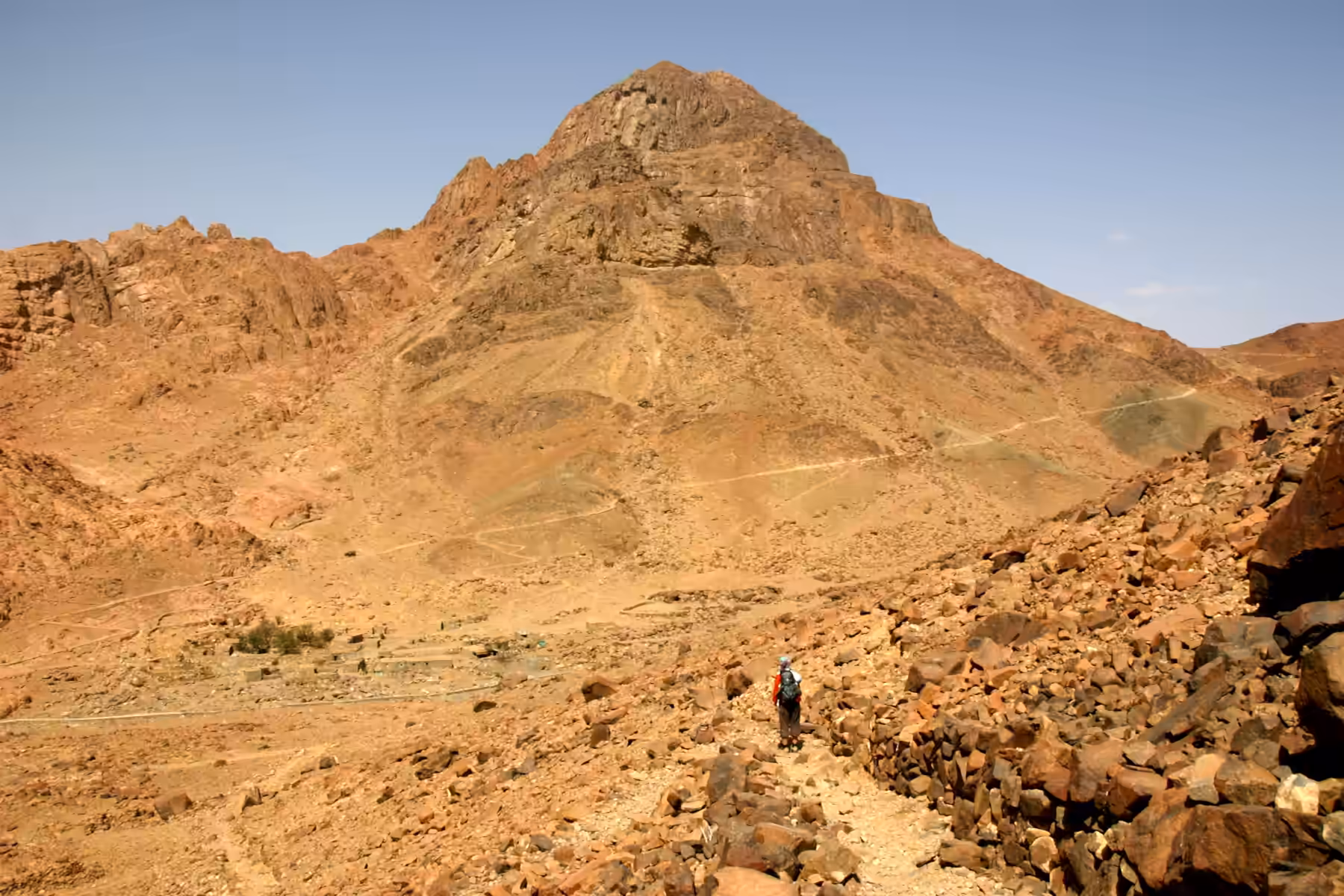 Sinai-Katharinenberg-162-Abstieg-Oase-2009-gje